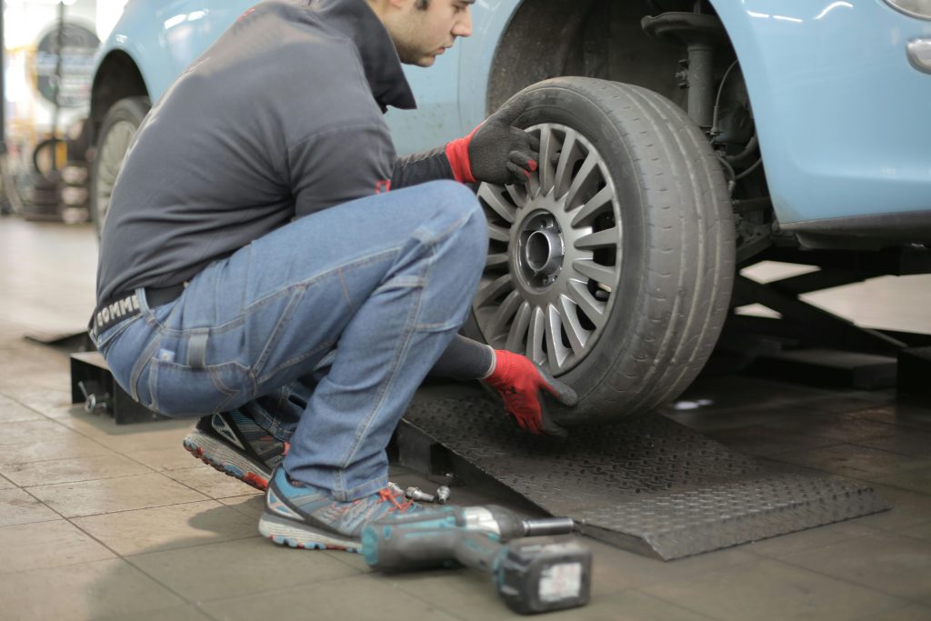 professional car service provider auto repair specialists